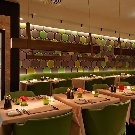 게반트하우스 , 오토그래프 컬렉션 드레스덴