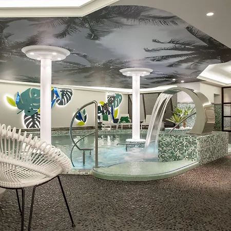 Hotel Gewandhaus Dresden, Autograph Collection 5*