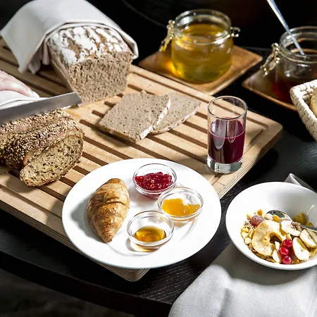 게반트하우스 , 오토그래프 컬렉션