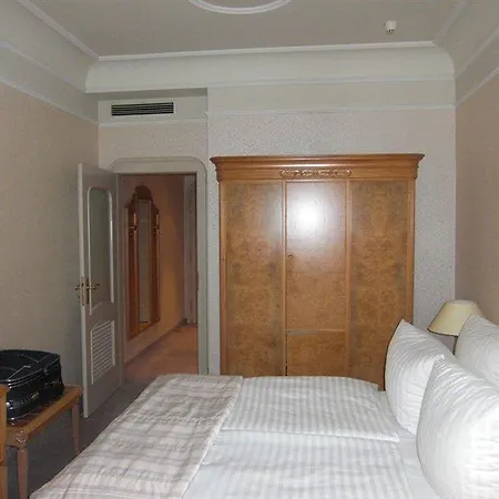 Hotel Gewandhaus Dresden, Autograph Collection 5*