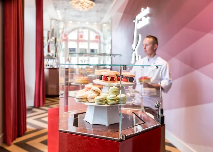 Отель Gewandhaus Dresden, Autograph Collection 5*