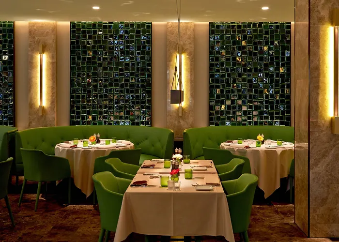 Отель Gewandhaus Dresden, Autograph Collection