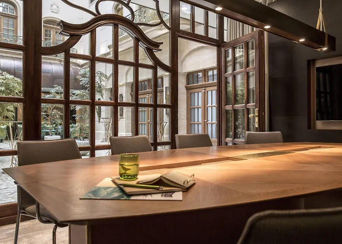 Отель Gewandhaus Dresden, Autograph Collection