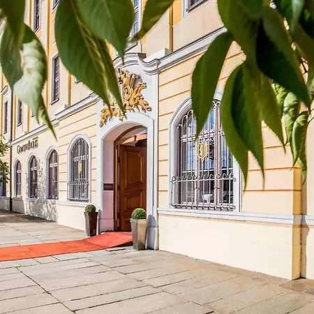 Gewandhaus Dresden, Autograph Collection Отель Дрезден